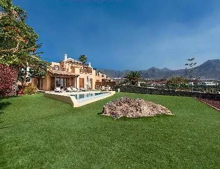 Maria With Pool Villa *